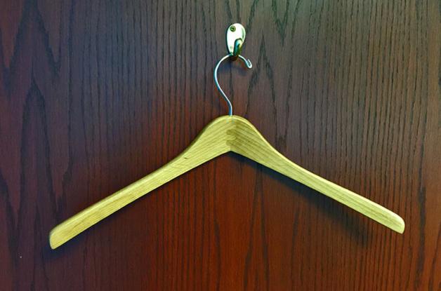 Choose the Right Clothes Hanger