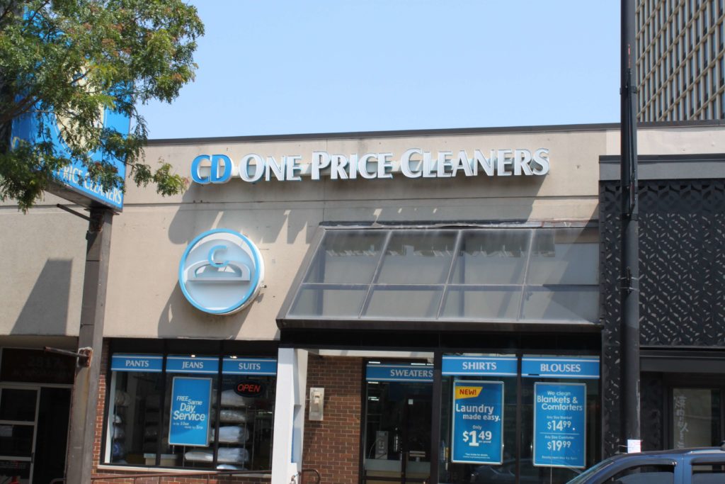 Dry Cleaning in Lincoln Park | Wash and Fold Service Near Me |